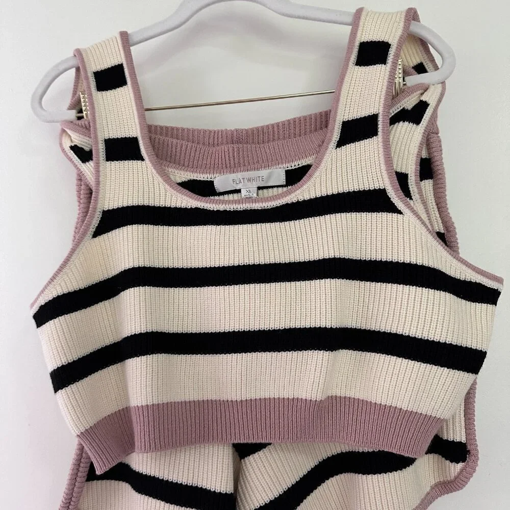 Flat White Knit Crop top and shorts